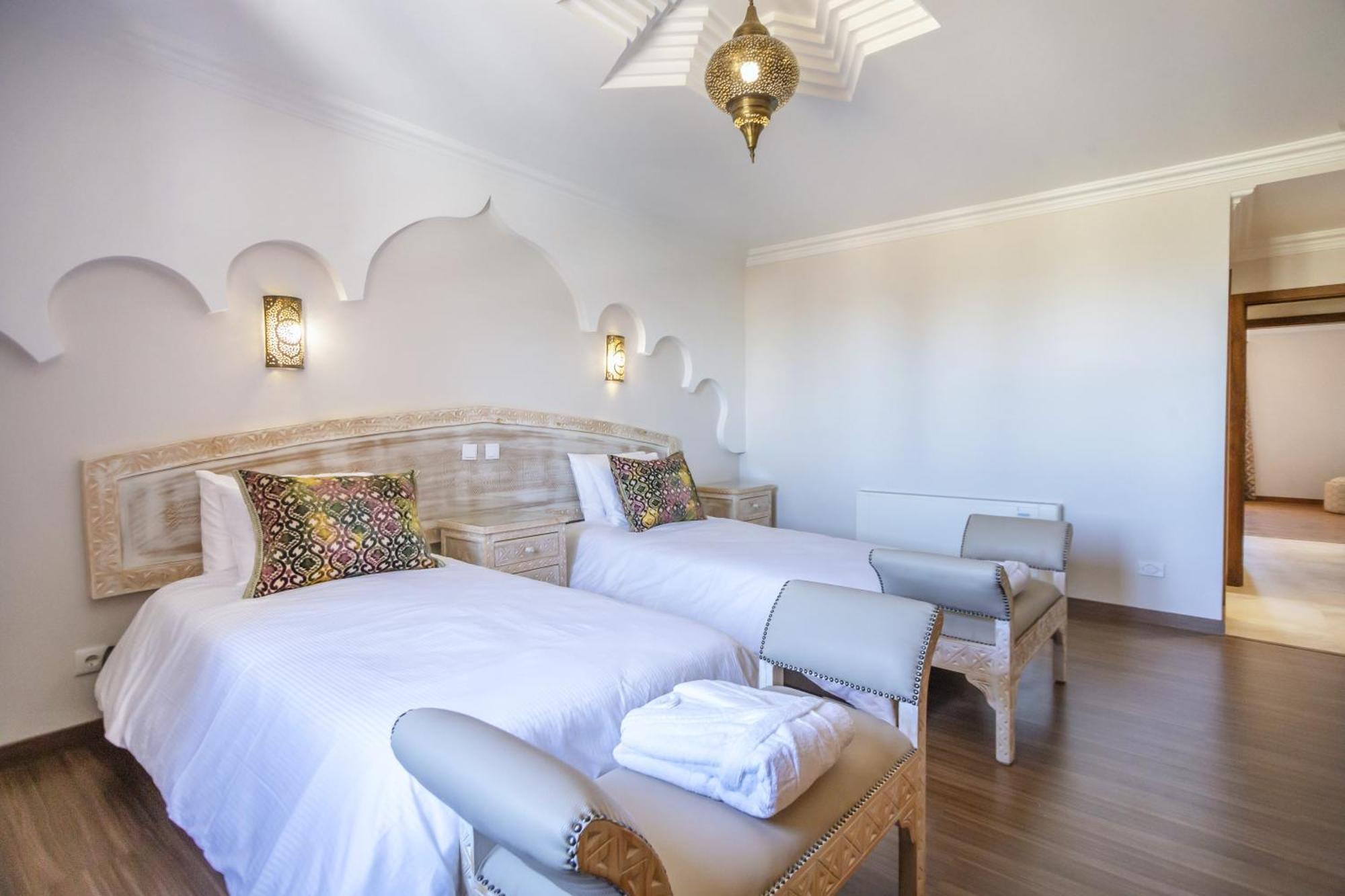 Al Karob Yoga Boutique Hotel Guia  Extérieur photo