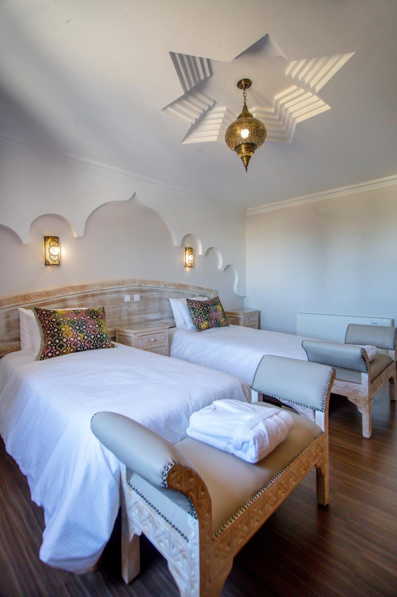 Al Karob Yoga Boutique Hotel Guia  Extérieur photo